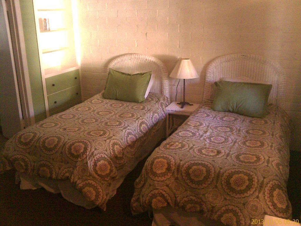 Ranch Motel Tehachapi Room photo