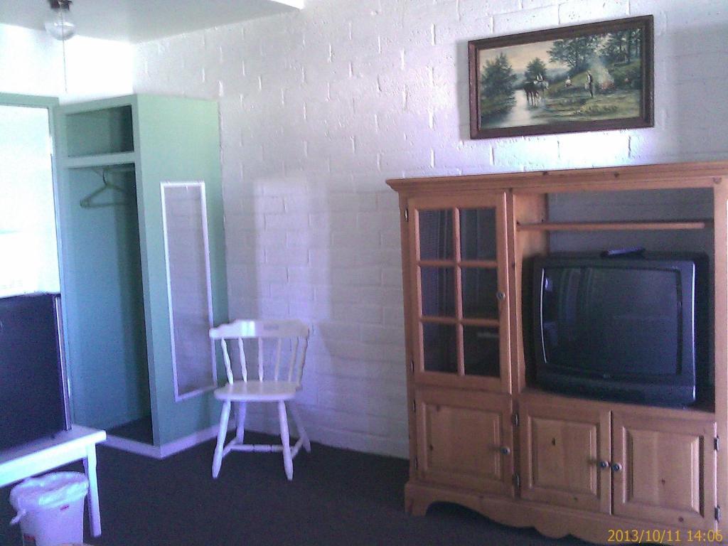 Ranch Motel Tehachapi Room photo