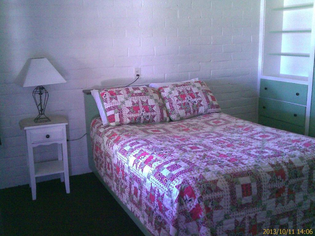 Ranch Motel Tehachapi Room photo